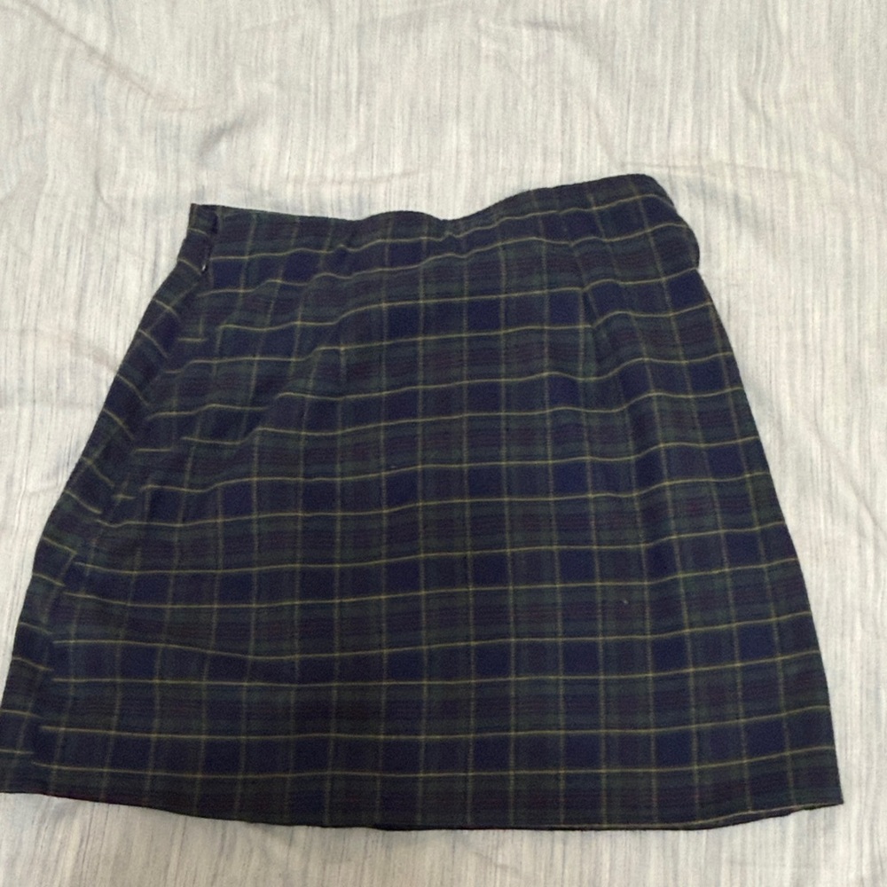 Hollister Plaid Mini Skirt Duo in Red and Black - Picture 4 of 9